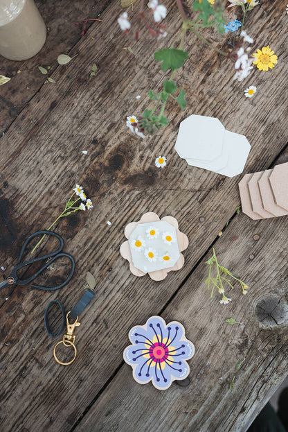 Keyring Flower Press - Pinks &amp; Blues