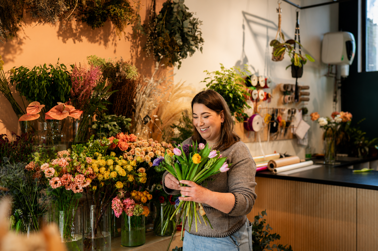 Seasonal Blooms | Garden Style Seasonal Bouquet